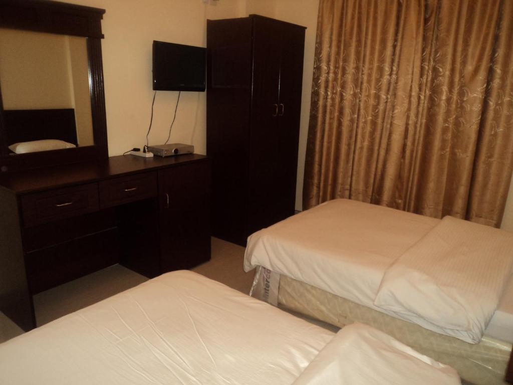 Taj Al Arab Hotel Al Buraimi Room photo